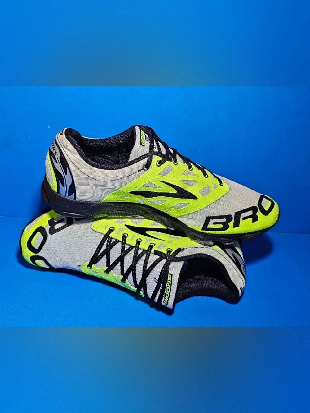 BROOKS T7 Racer  Men's White/Neón Yellow/Black Running Trail Shoes Size 13 US